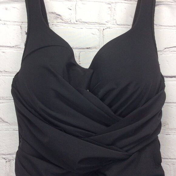 MiracleSuit Ruched One Piece Swimsuit Women's 6/10 Black Beach Cruise Vacation - Picture 3 of 11